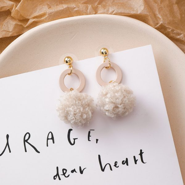 Suitable for winter earrings new trendy wool ball earrings versatile beige autumn and winter plush autumn and winter female temperamental earrings - Image 12