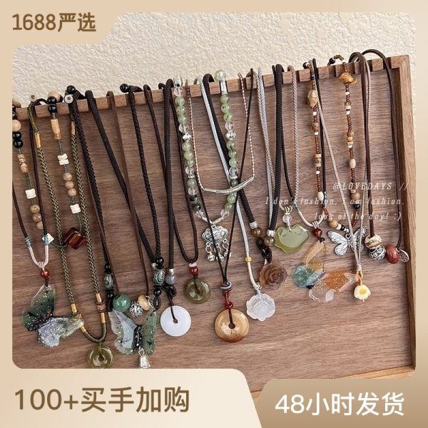 New Chinese ethnic style beaded jade butterfly safety lock necklace temperament National style clavicle chain personality design necklace