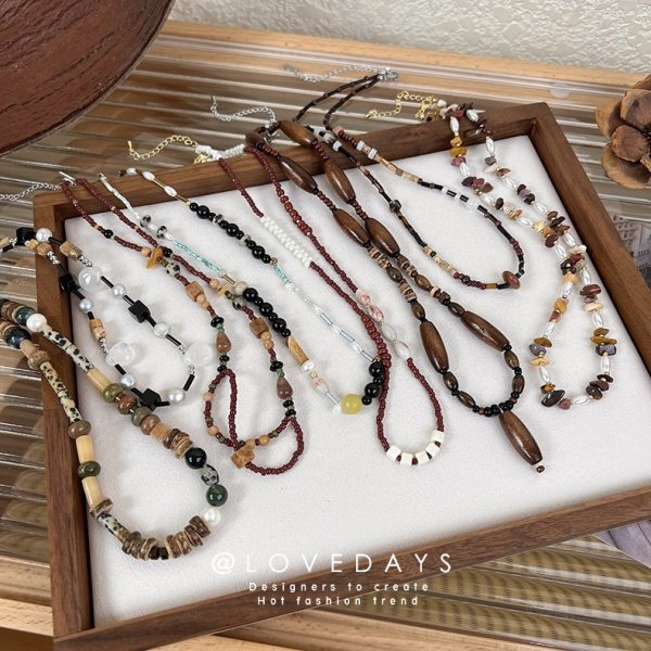Retro new Chinese style brown necklace women's simple Chinese style all-match irregular beaded clavicle chain Cold style necklace