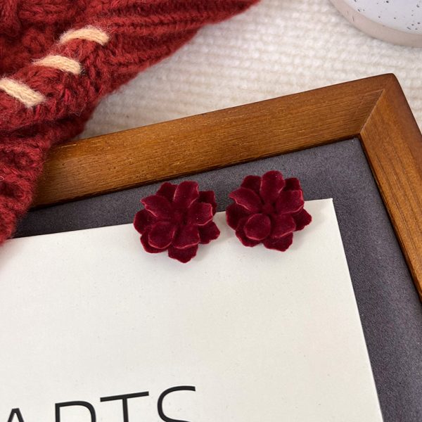 Retro wine red flocking earrings autumn and winter temperament Hong Kong style flower bow tie tassel earrings New Year wedding earrings - Image 8