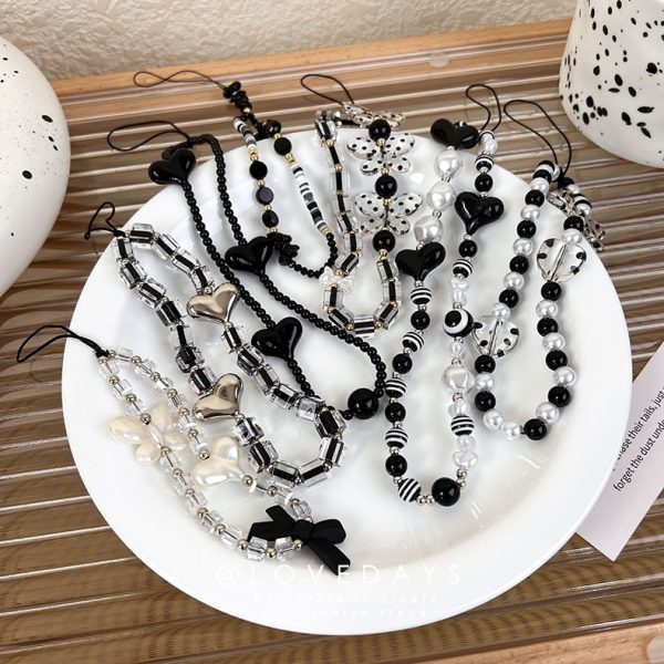 Black beaded mobile phone charm ins stringed pearls love phone lanyard short carrying strap drop-resistant phone ornaments